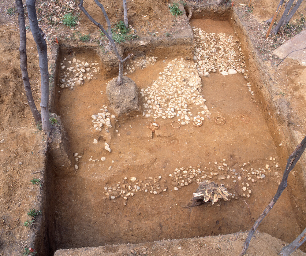 Fouille à Terayamaminamiyama Kofun