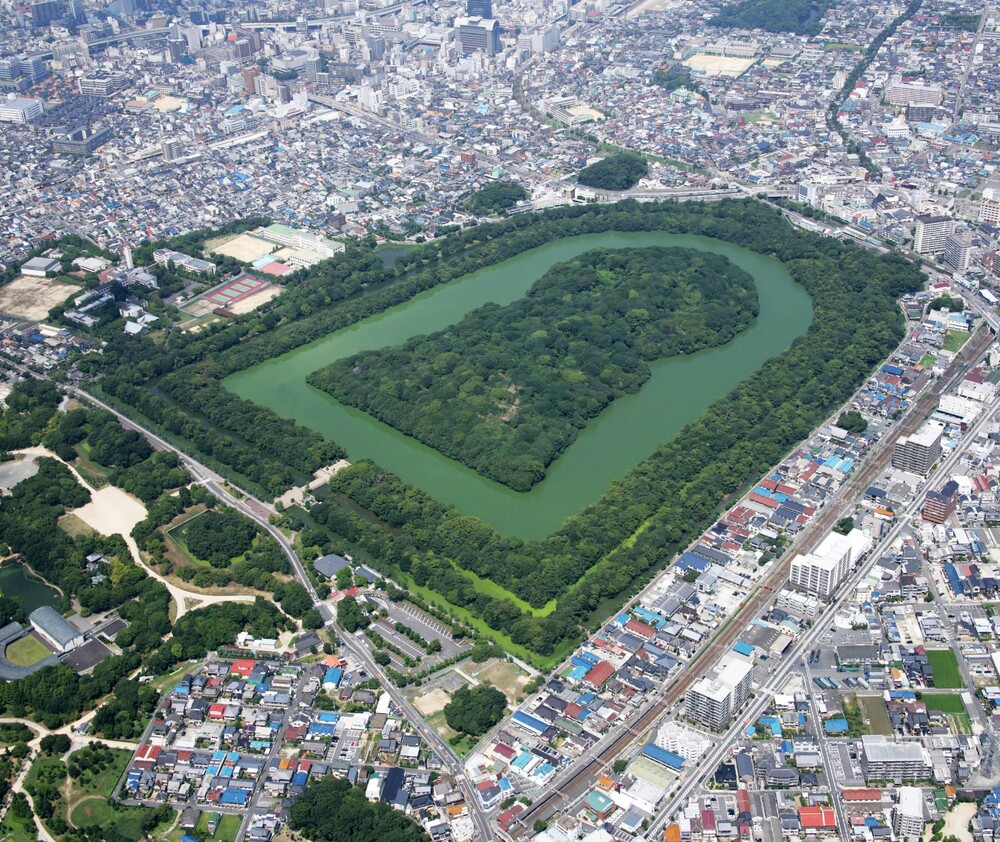 Nintoku-tenno-ryo Kofun (du sud)